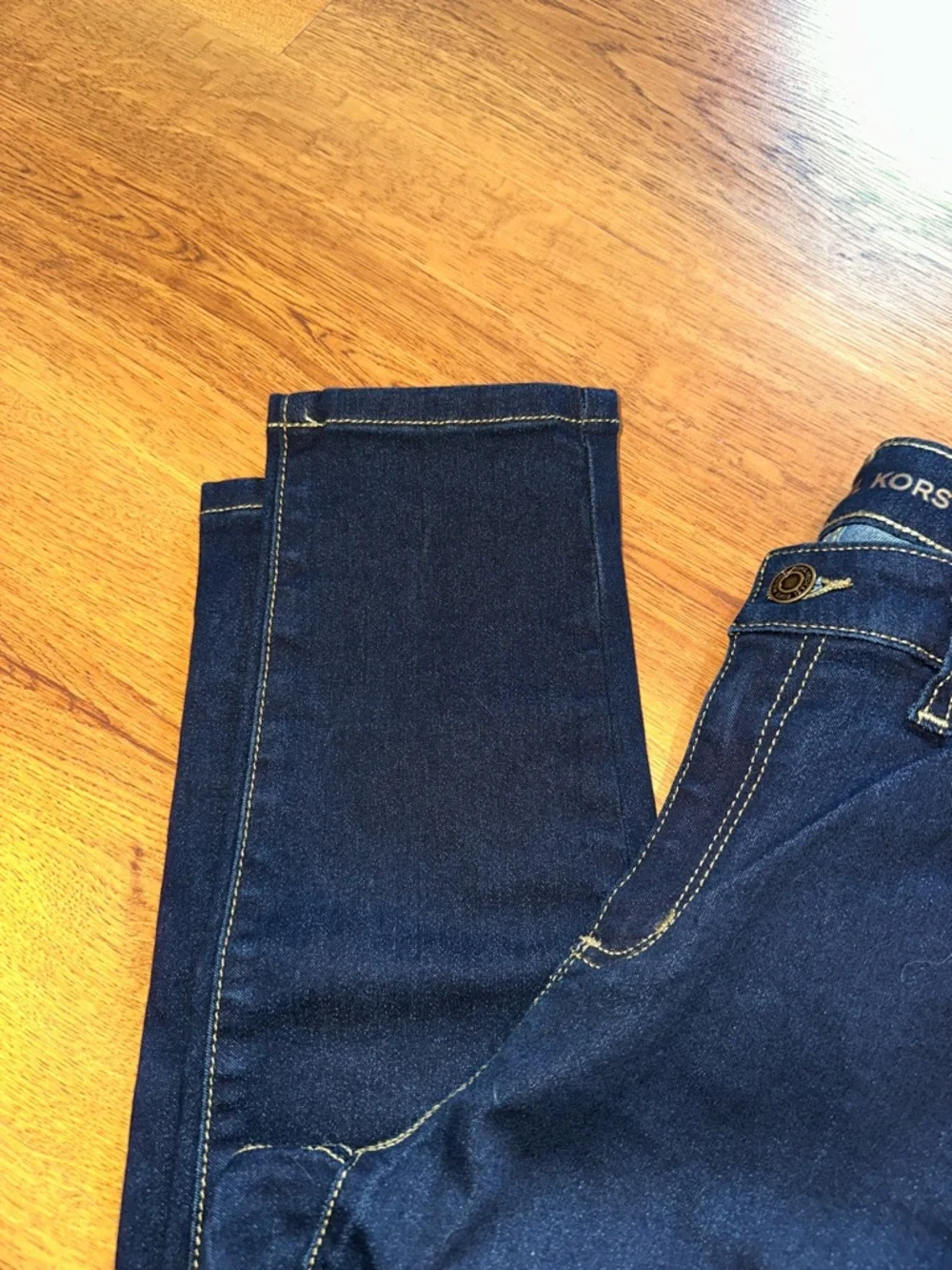 MICHAEL KORS Dark Navy Skinny Jeans - Picture 7 of 8